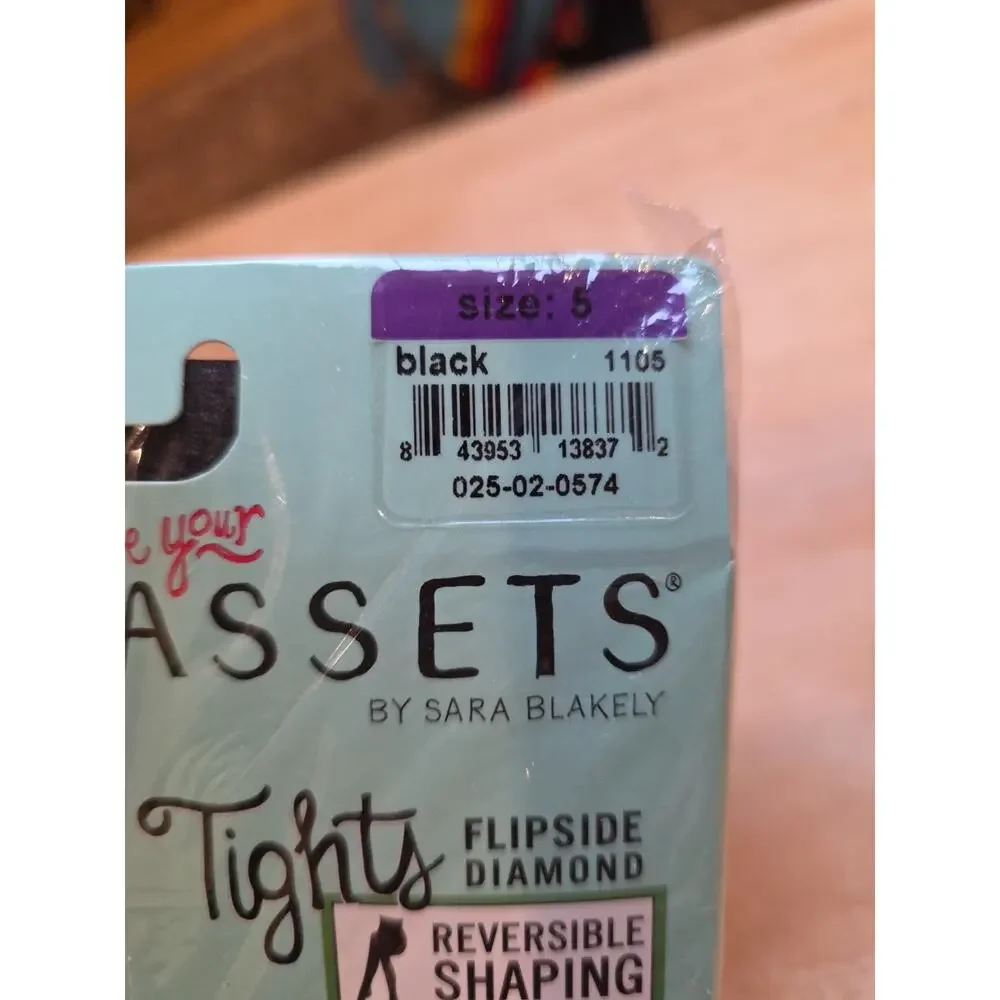 SPANX Love your Assets Reversible Diamond Shaping Tights Black Size 5 NWT